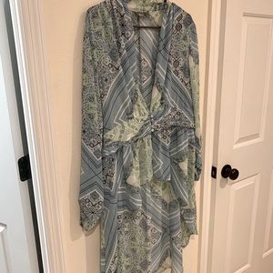 New York & Company High/low shirt